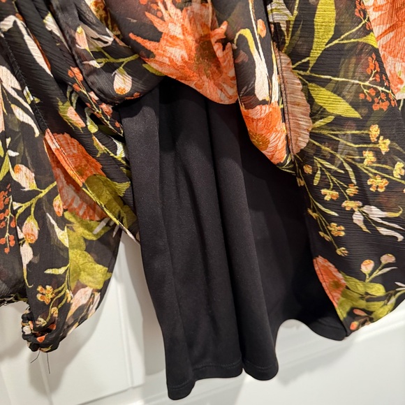 LC Lauren Conrad Floral Blouse - Picture 7 of 9